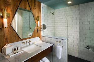 King Room room in Thompson Nashville