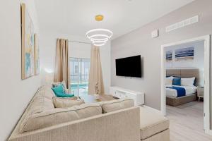 5BR Townhome, Private Pool, Clubhouse Near Disney