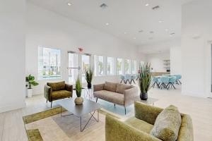 5BR Townhome, Private Pool, Clubhouse Near Disney