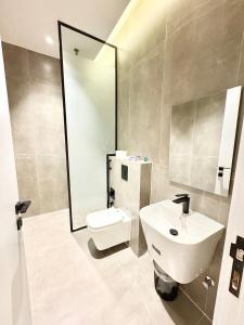 Kameil 3 Bedroom Apartment Alqairawan