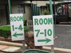 Motse River Lodge R37 Road