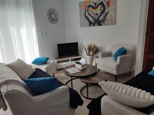 LAdonis - Family home near Equiblues WIFI