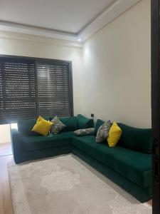 Elegance Pool View Apartment