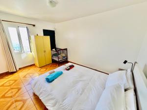 Maria Cottage with Sea View