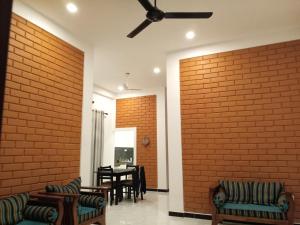 Eco Brick Transit Villa Katunayake