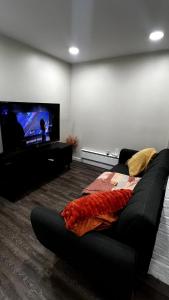 Cozy Garden 1Bed Apt, Lincoln Park