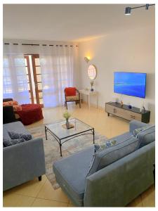 Misty Stays - La Mera Shanzu Beachfront Villa