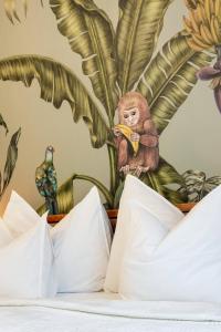 Jungle Suite 3 Bedroom Apartment Zurich