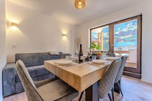Ski-In Ski-Out 2-Bedroom Apartment - Rue Caron, Val Thorens - Residence Olympiades