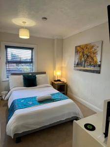 Bedford Town Contractors HQ, Park Your Van, Cosy Sleep, Fast Wifi