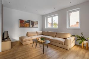 Central Flat near Diamond Mall