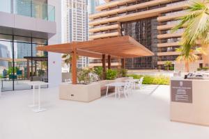 Royal suites LIv Marina views