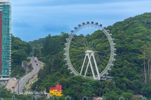 Apto Pé na Areia com Linda Vista da Roda Gigante
