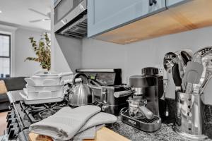 Elegant 3BR-2BA in Gramercy -Modern & Central