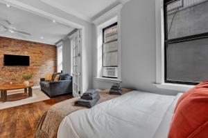 Elegant 3BR-2BA in Gramercy -Modern & Central