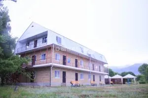 دلفين موروك - بوستيري