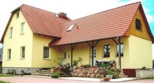 Ferienhaus direkt am Naturpark und 3 Min zum Linstower See