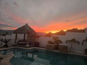 La casita Blanca, it has everything