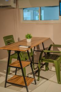 Almería Apt Stylish Loft with Terrace Near Old Town