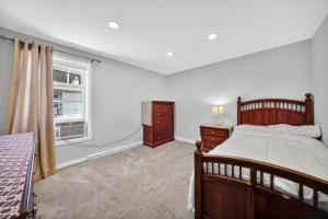 Stylish Downtown Retreat Steps to NYC Duplex