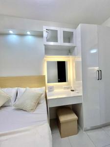 Cozy Family 2BR with Wi-Fi, Vanity & Work Desk Combo for 4-6pax near IT Park Cebu - Unit Sophia by Gerra