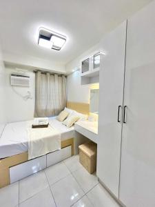 Cozy Family 2BR with Wi-Fi, Vanity & Work Desk Combo for 4-6pax near IT Park Cebu - Unit Sophia by Gerra