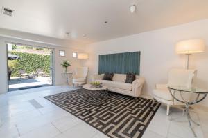 The Greens Hotel on Del Paso