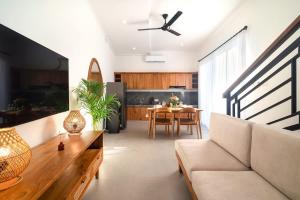 NEW 2 BR Villa in Berawa with Pool 2 min from Beach