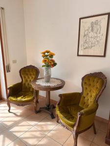 Ampio appartamento su due piani immerso nel verde