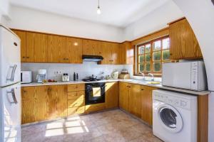 Villa Demi Sunset by Villa Plus