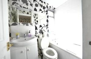 3 bedroom house in Salford