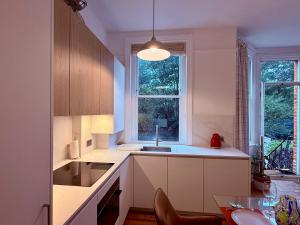 Peaceful cosy Ealing Apartment, private Garden