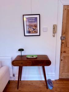 Peaceful cosy Ealing Apartment, private Garden