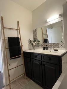 Appart Au Pied Du T2 La Défense