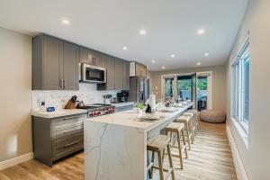 Mountain Luxury in Old Town Spa - Walk to Main 440 home