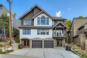 Mountain Luxury in Old Town Spa - Walk to Main 440 home