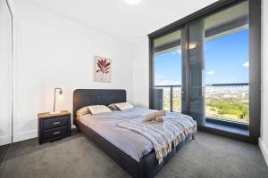 Fabulous view apartment in Sydney Olympic Park