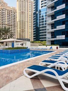 Stunning One Bedroom Apartment with Marina View, Opp to Beach and Tram