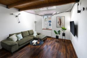 Corner House Residence