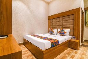 FabHotel Marina