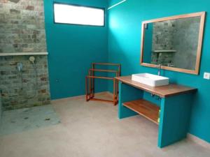 Peaceful 2BR Villa in Amed with pool and garden