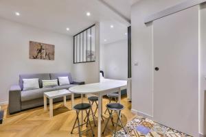 Bonne Nouvelle Paris 2e Charmant appartement 4P