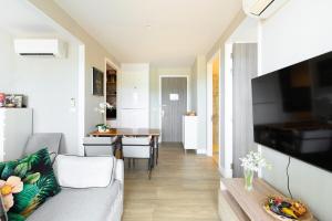 Diamond Condominium Phuket 2BR 5 min to Bangtao beach