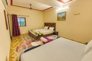 Janki Ji Bhawan Homestay - Step away from Ram Temple - 4-star hotels in Ayodhya
