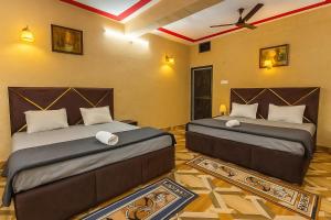 Janki Je Bhawan Homestay , Ayodhya - Step away from Ram Temple