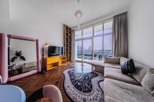 Emaar Beachfront - Sunrise Bay Tower 1, Dubai Marina - 4hvězdičkové hotely ve městě Dubaj