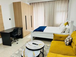 Modern Studio at the Loftel by Nyvin Homes