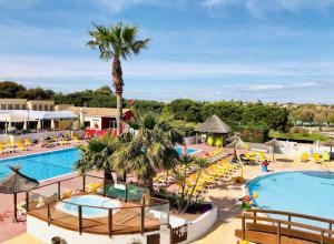 Bungalow 87, 8 personnes Camping Siblu Le Lac des Reves