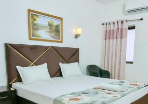 Janki Je Bhawan Homestay , Ayodhya - Step away from Ram Temple