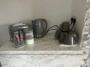 Cozy 2 Bedroom Apartment